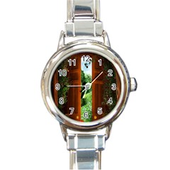 Beautiful World Entry Door Fantasy Round Italian Charm Watch