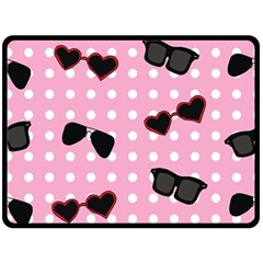 Pisunglass Tech Pink Pattern Fleece Blanket (Large) 