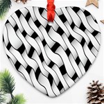 Black And White Pattern Ornament (Heart) Front