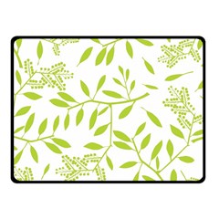 Leaves Pattern Seamless Fleece Blanket (small)