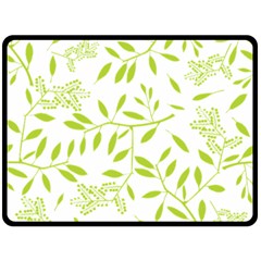 Leaves Pattern Seamless Fleece Blanket (large) 