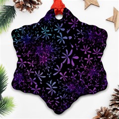 Retro Flower Pattern Design Batik Snowflake Ornament (two Sides)