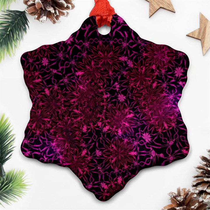 Retro Flower Pattern Design Batik Ornament (Snowflake)