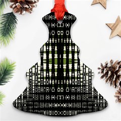 Interwoven Grid Pattern In Green Christmas Tree Ornament (two Sides)