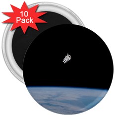 Amazing Stunning Astronaut Amazed 3  Magnets (10 Pack)  by Simbadda