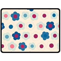 Floral Pattern Fleece Blanket (large) 