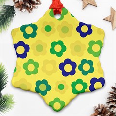 Floral Pattern Ornament (snowflake)