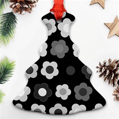 Floral Pattern Ornament (christmas Tree) 