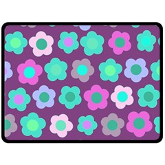 Floral Pattern Fleece Blanket (large) 