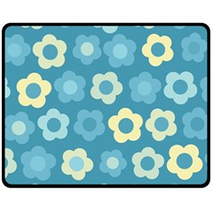 Floral Pattern Fleece Blanket (medium) 