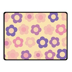 Floral Pattern Fleece Blanket (small)