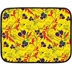 Floral Pattern Fleece Blanket (mini)