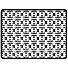 Pattern Fleece Blanket (large) 