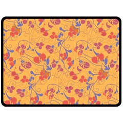 Floral Pattern Fleece Blanket (large) 