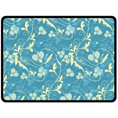 Floral Pattern Fleece Blanket (large) 