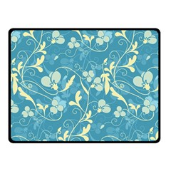 Floral Pattern Fleece Blanket (small)