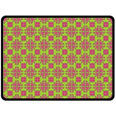 Pattern Fleece Blanket (large) 