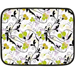 Floral Pattern Fleece Blanket (mini)