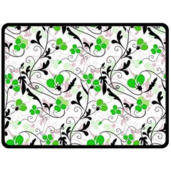 Floral Pattern Fleece Blanket (large) 