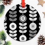 Floral Pattern Seamless Background Ornament (Round) Front