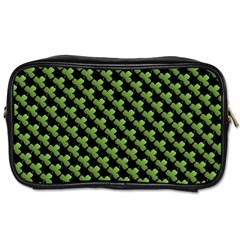 St Patrick S Day Background Toiletries Bags by Simbadda