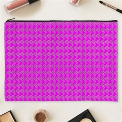 Clovers On Pink Cosmetic Bag (xxxl)  by PhotoNOLA