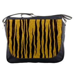 Seamless Fur Pattern Messenger Bags by Simbadda