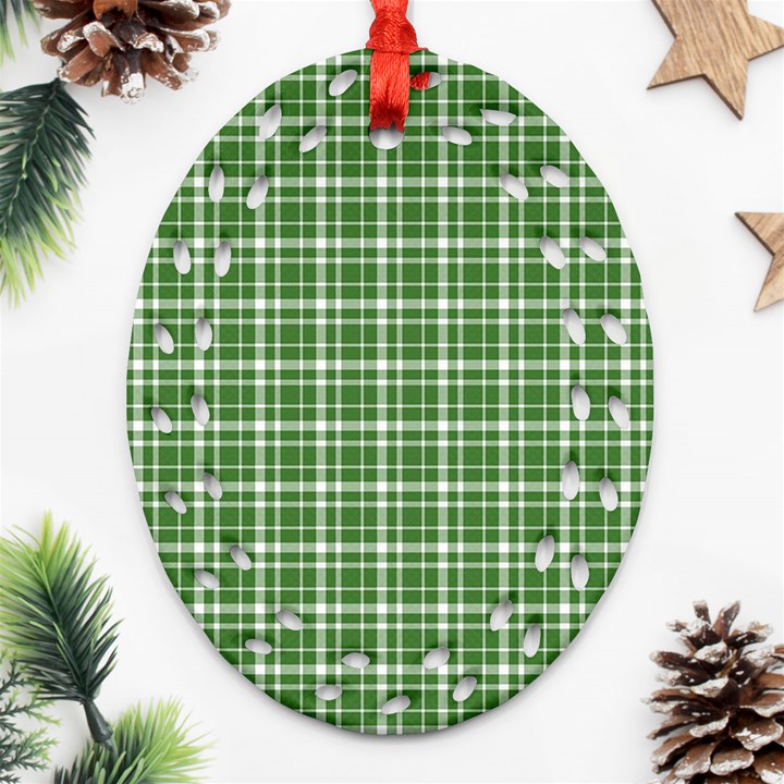 St. Patricks day plaid pattern Ornament (Oval Filigree)