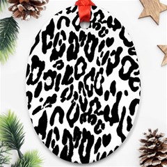 Black And White Leopard Skin Oval Ornament (two Sides)