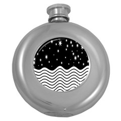 Black And White Waves And Stars Abstract Backdrop Clipart Round Hip Flask (5 Oz) by Amaryn4rt