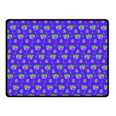 Floral Pattern Fleece Blanket (small)