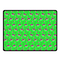 Floral Pattern Fleece Blanket (small)