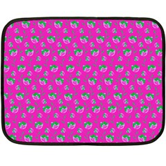 Floral Pattern Fleece Blanket (mini)