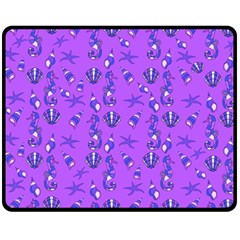 Seahorse Pattern Fleece Blanket (medium) 