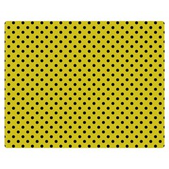 Polka Dots Double Sided Flano Blanket (medium) 