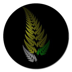 Drawing Of A Fractal Fern On Black Magnet 5  (Round)