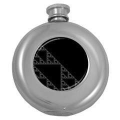 Triangle Black White Chevron Round Hip Flask (5 oz)