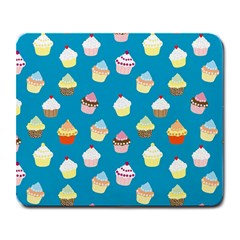 Cupcakes Pattern Large Mousepads by Valentinaart