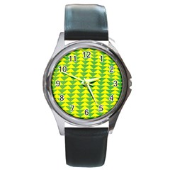 Arrow Triangle Green Yellow Round Metal Watch