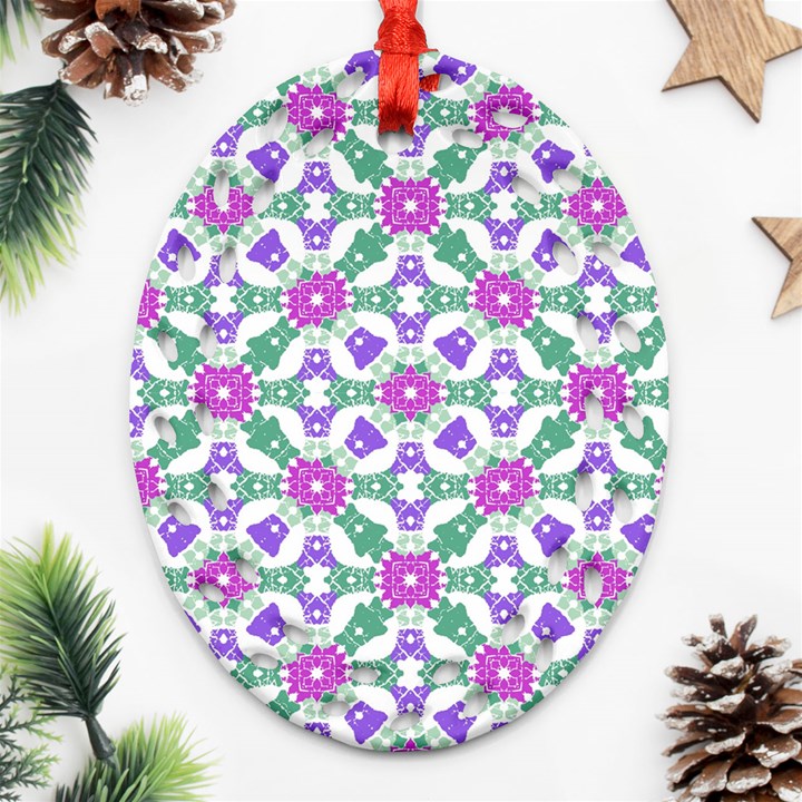 Multicolor Ornate Check Ornament (Oval Filigree)