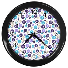 Buttons Chlotes Wall Clocks (black)