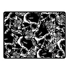 Skulls Pattern Fleece Blanket (small)