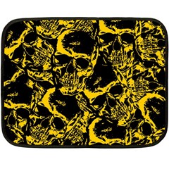 Skull Pattern Fleece Blanket (mini)