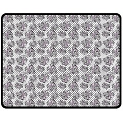 Floral Pattern Fleece Blanket (medium) 