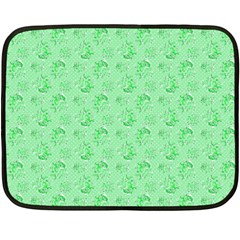 Floral Pattern Fleece Blanket (mini)