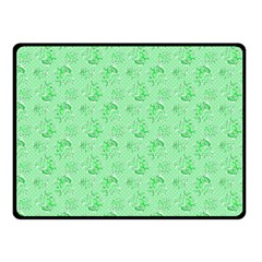 Floral Pattern Fleece Blanket (small)