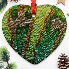 Chameleon Skin Texture Ornament (Heart)