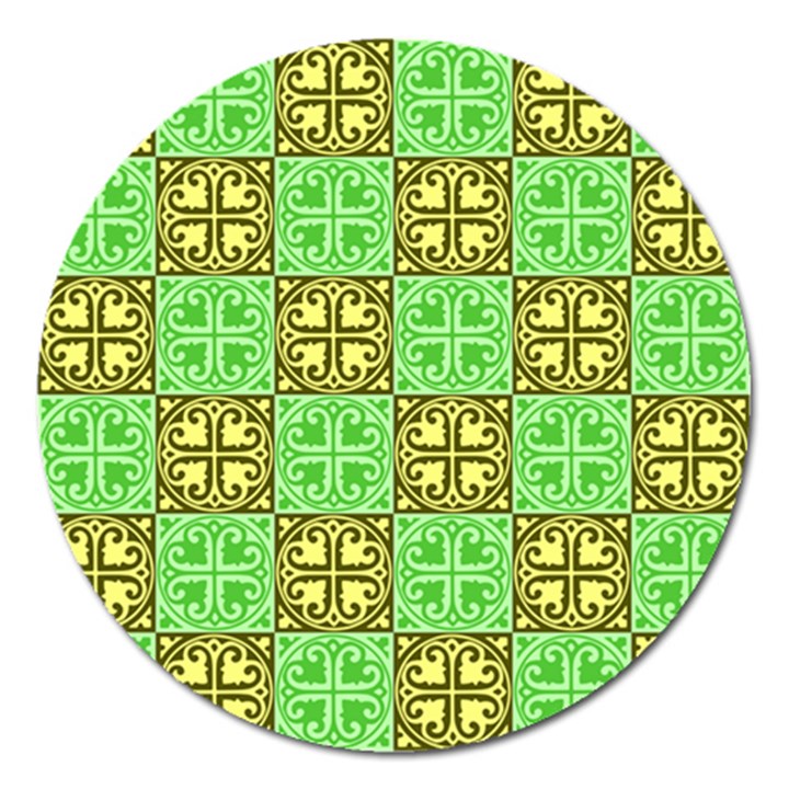 Clipart Aztec Green Yellow Magnet 5  (Round)