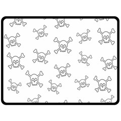 Skull pattern Fleece Blanket (Large) 