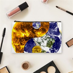 Design Yin Yang Balance Sun Earth Cosmetic Bag (medium)  by Nexatart